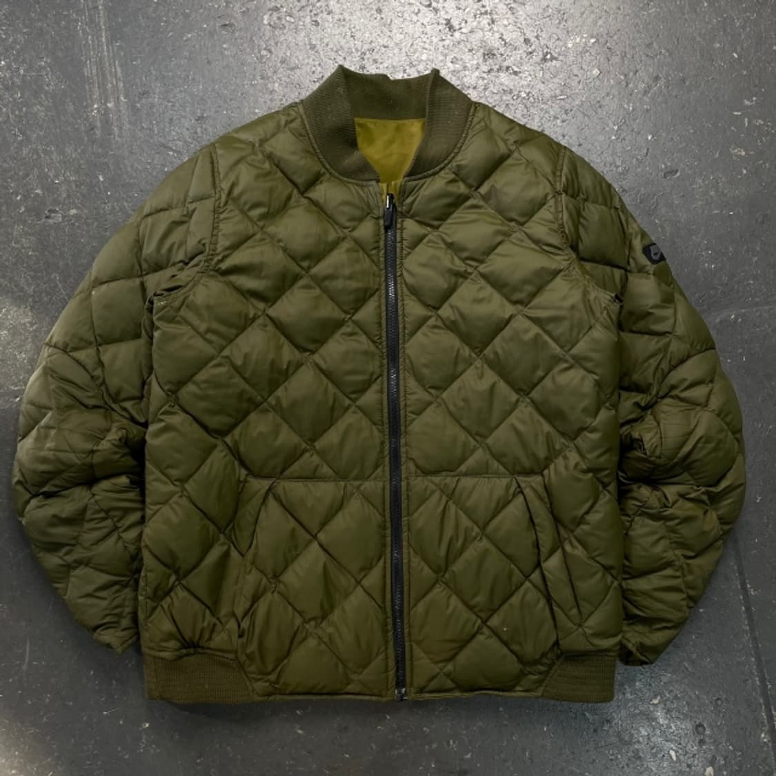 100 나이키 리버시블 퀄팅 다운패딩 상품이미지1