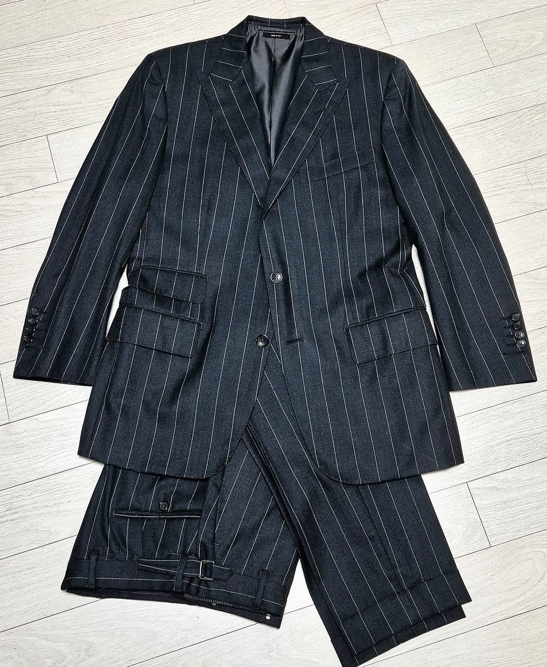 TOM FORD 톰포드 리젠시 블랙 핀스트라이프 수트 상품이미지2