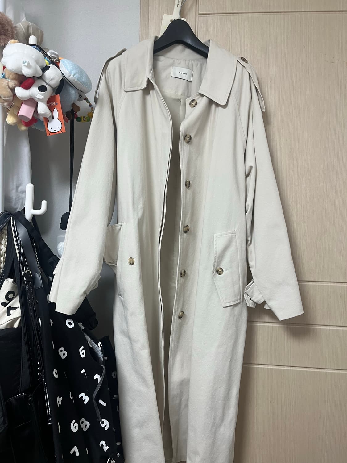 연베이지 트렌치코트 상품이미지1