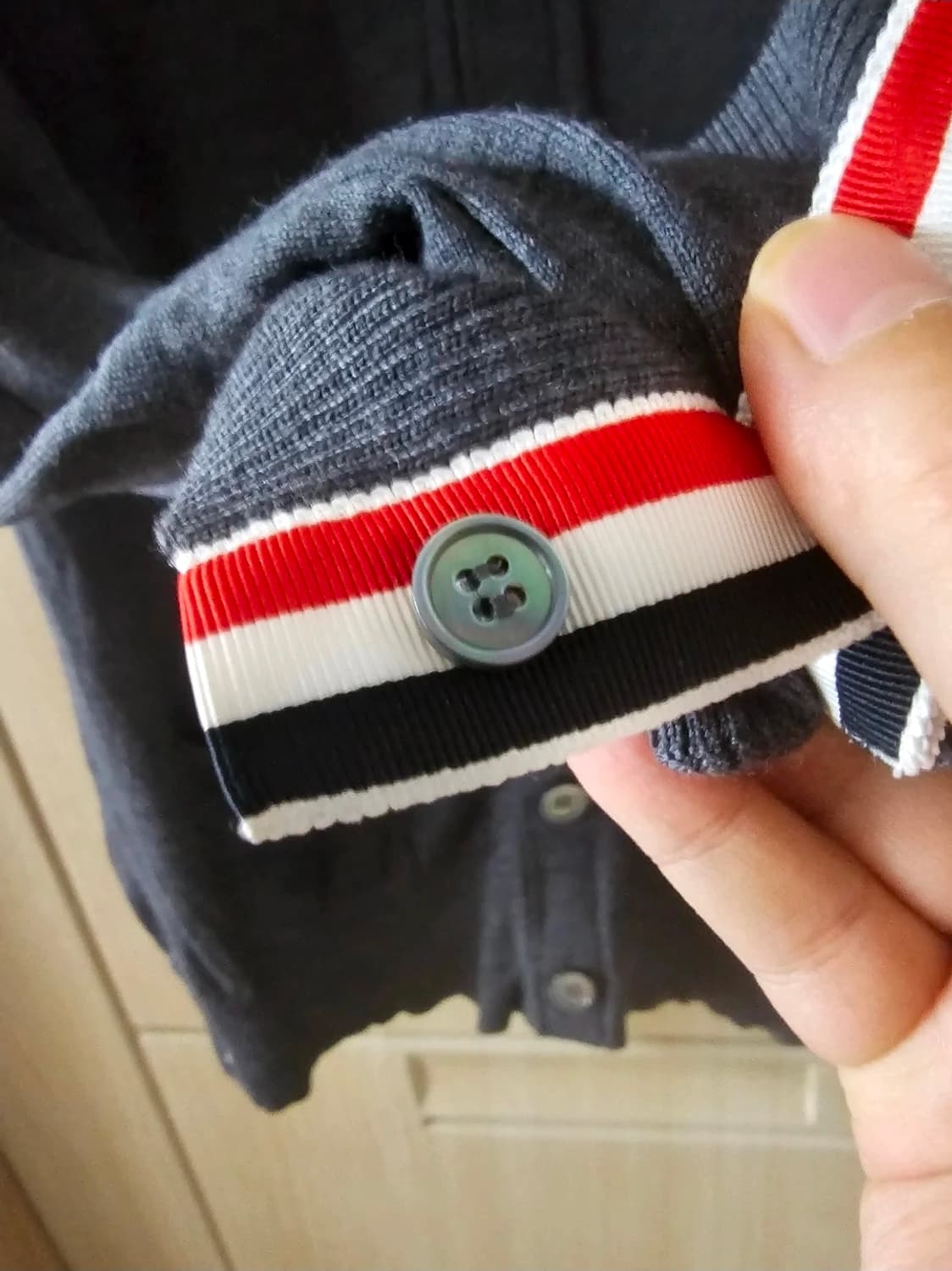 톰브라운 메리노울 백스트라이프 가디건(4/정품) 상품이미지5