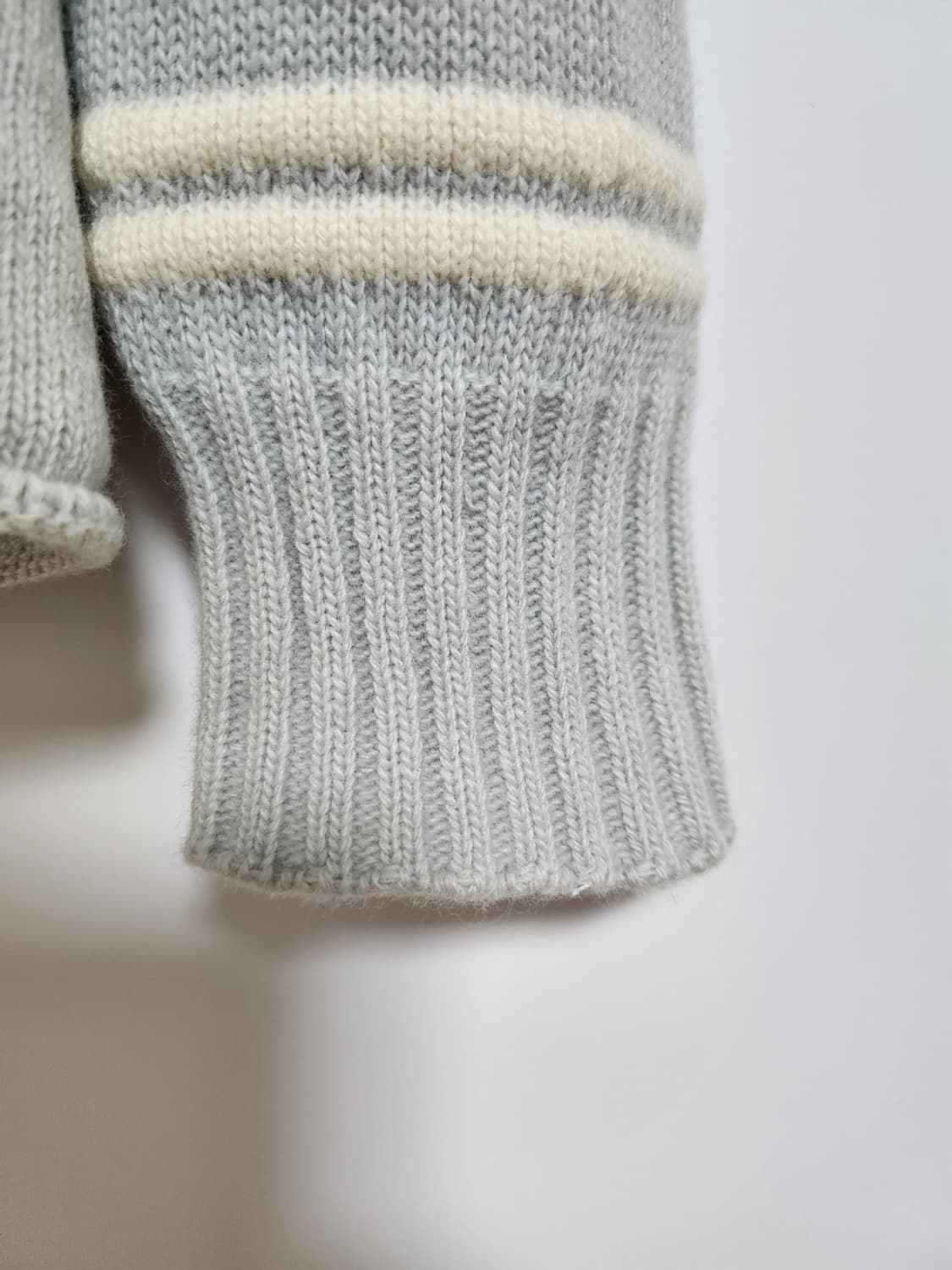 [L] 스톤아일랜드 민트 로고와펜 니트 집업 7115511A3 상품이미지3