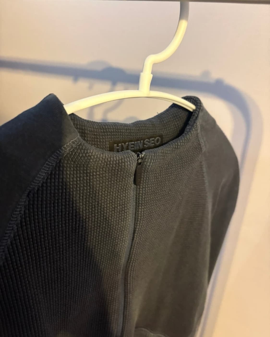 HYEIN SEO 혜인서 하프 집업 레글란 블루 2 사이즈 상품이미지5