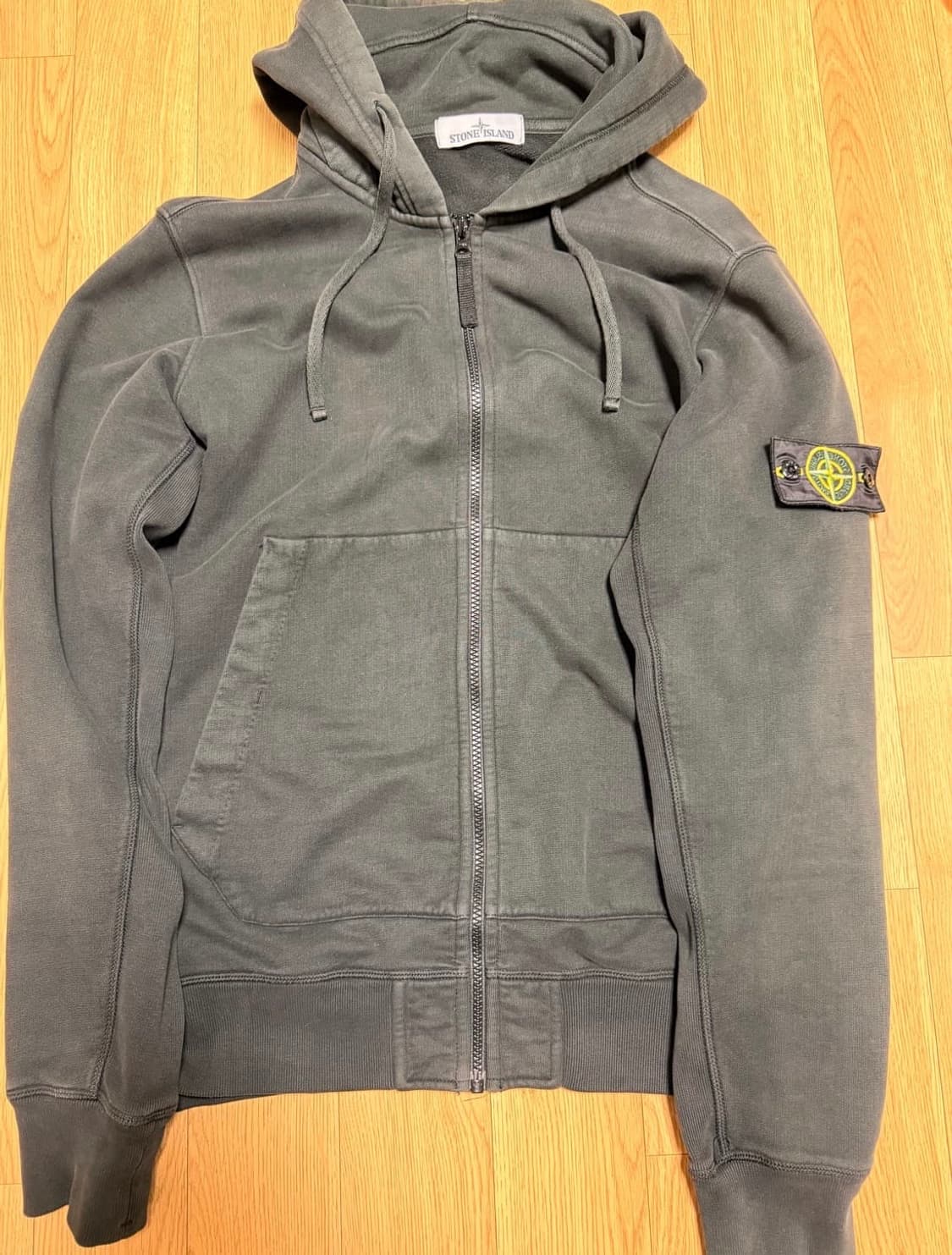 스톤아일랜드 후드집업 정품 xl 블랙 판매합니다 상품이미지2
