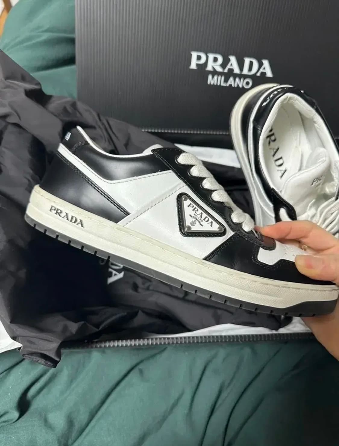 프라다 다운타운 스니커즈 블랙/화이트 240 상품이미지4