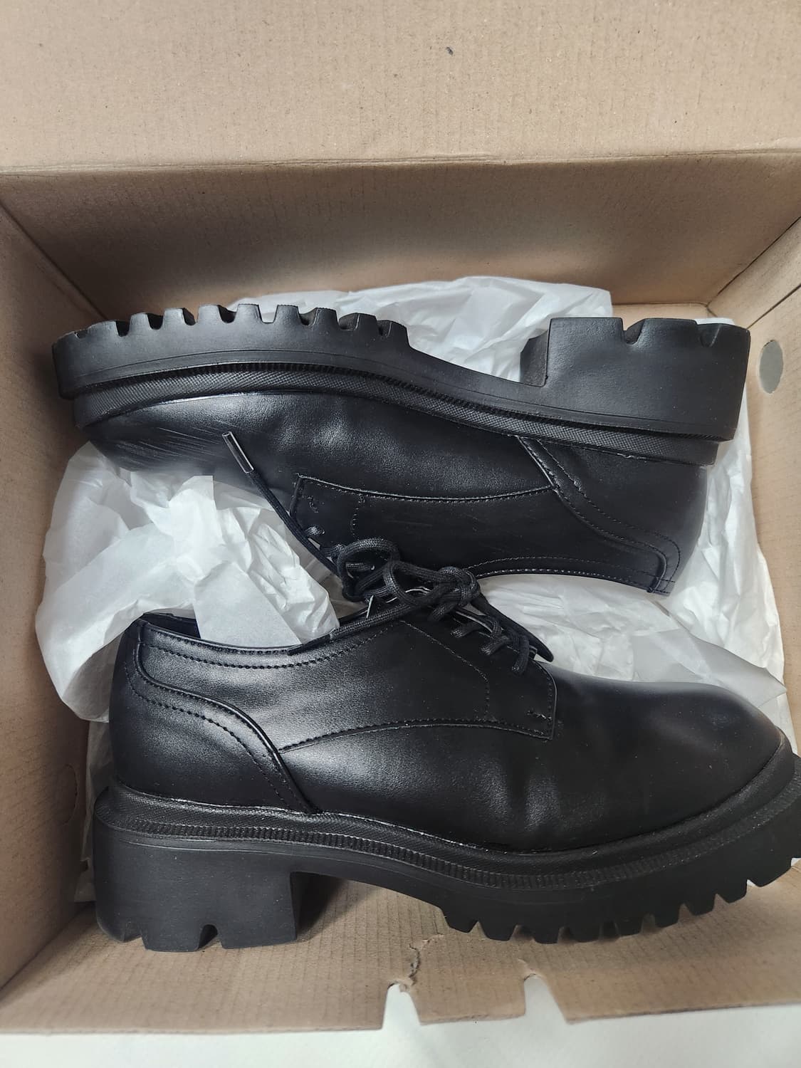 마크모크 클래식 청키 로퍼 굽 4cm 블랙 225사이즈 상품이미지4