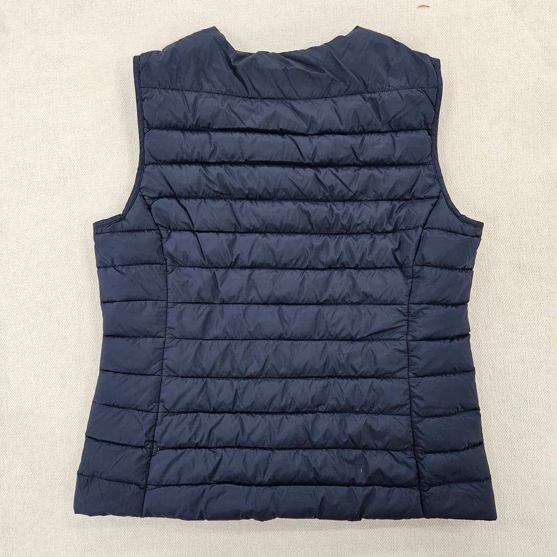 [M] 무신사 여성 네이비 경량 패딩 조끼 0121Y1 상품이미지4