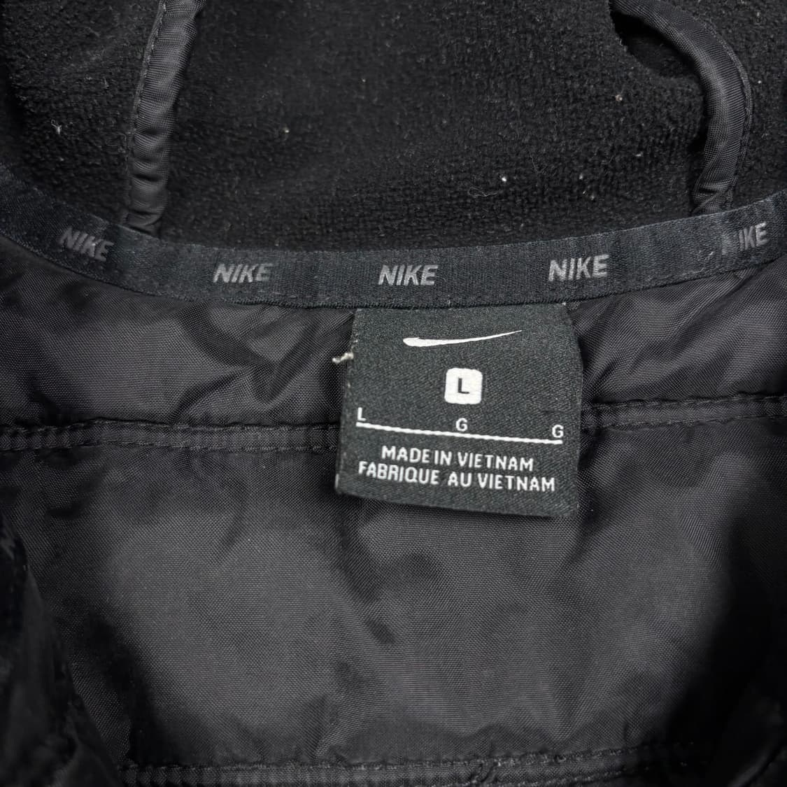 나이키 블랙컬러 스우시로고 써마 경량 후드집업 상품이미지3