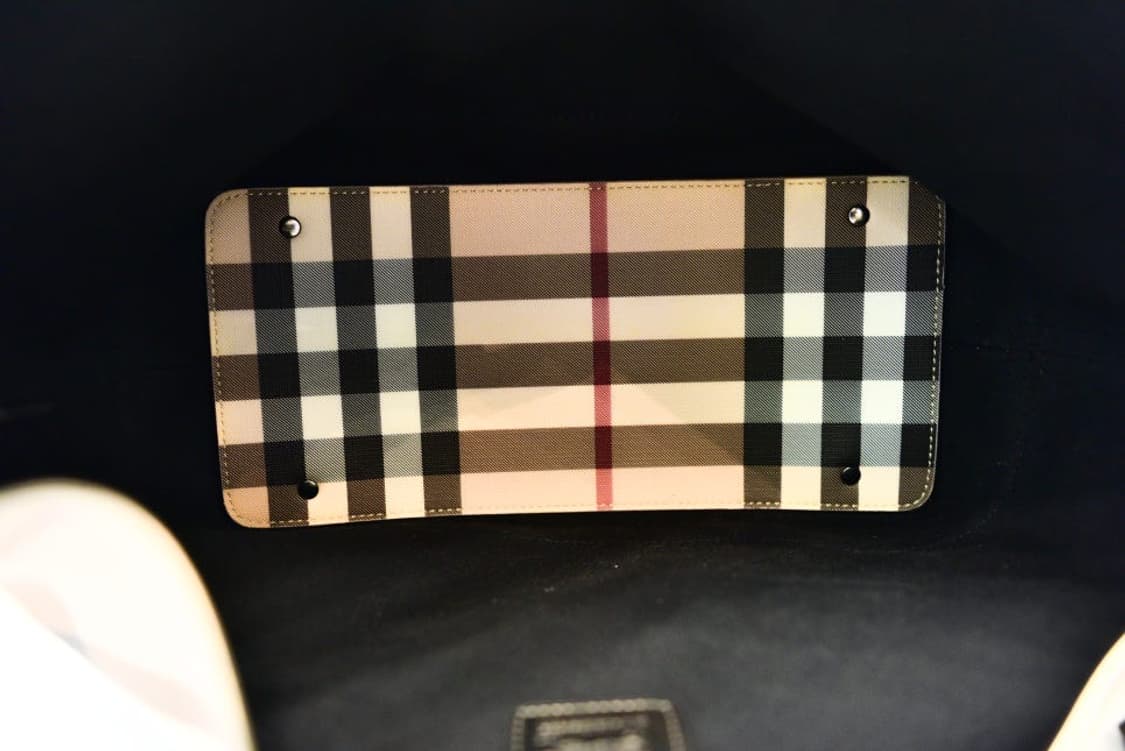 버버리 노바체크 숄더백 (정품) 상품이미지10