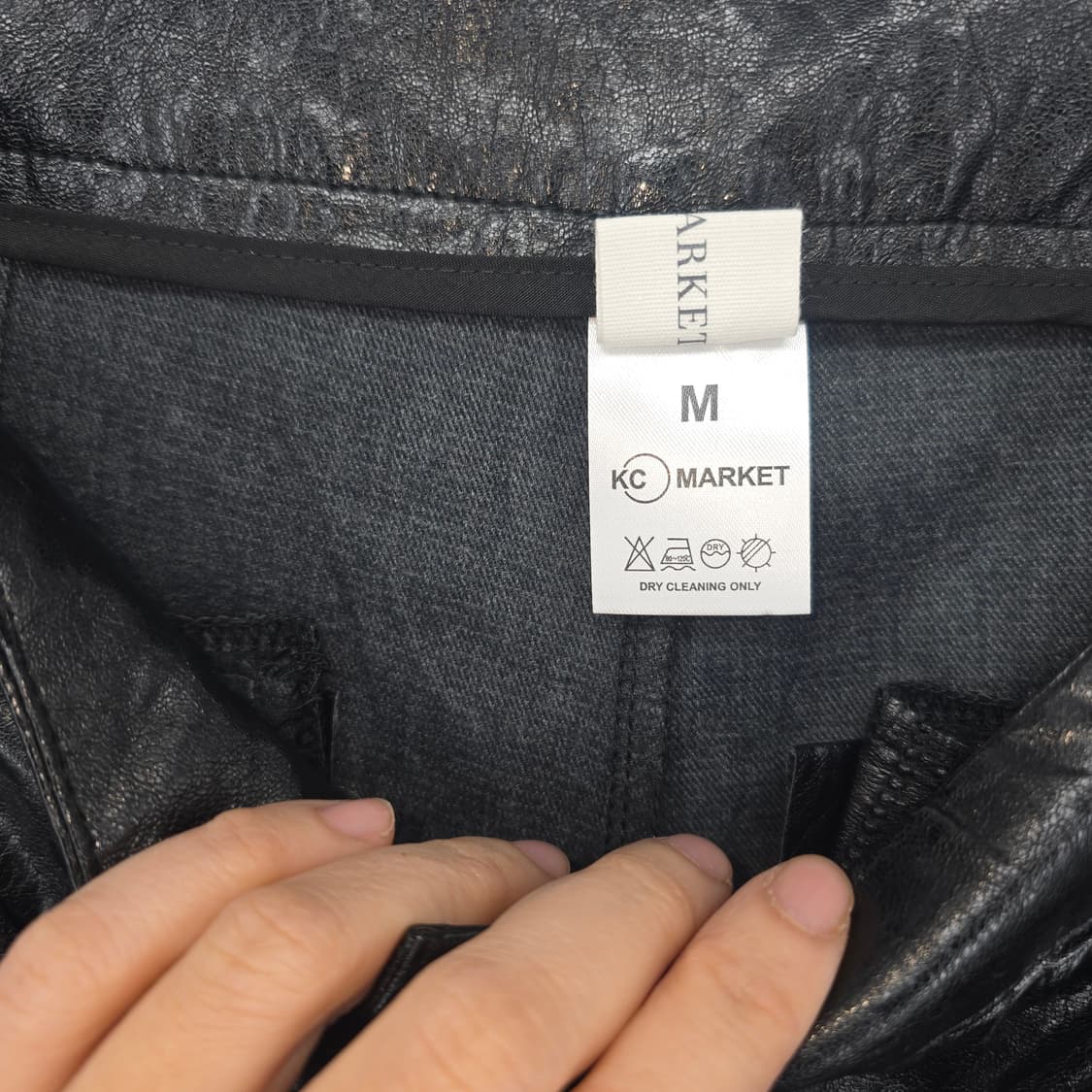 블랙 광택 와이드 인조 레더 팬츠 상품이미지3