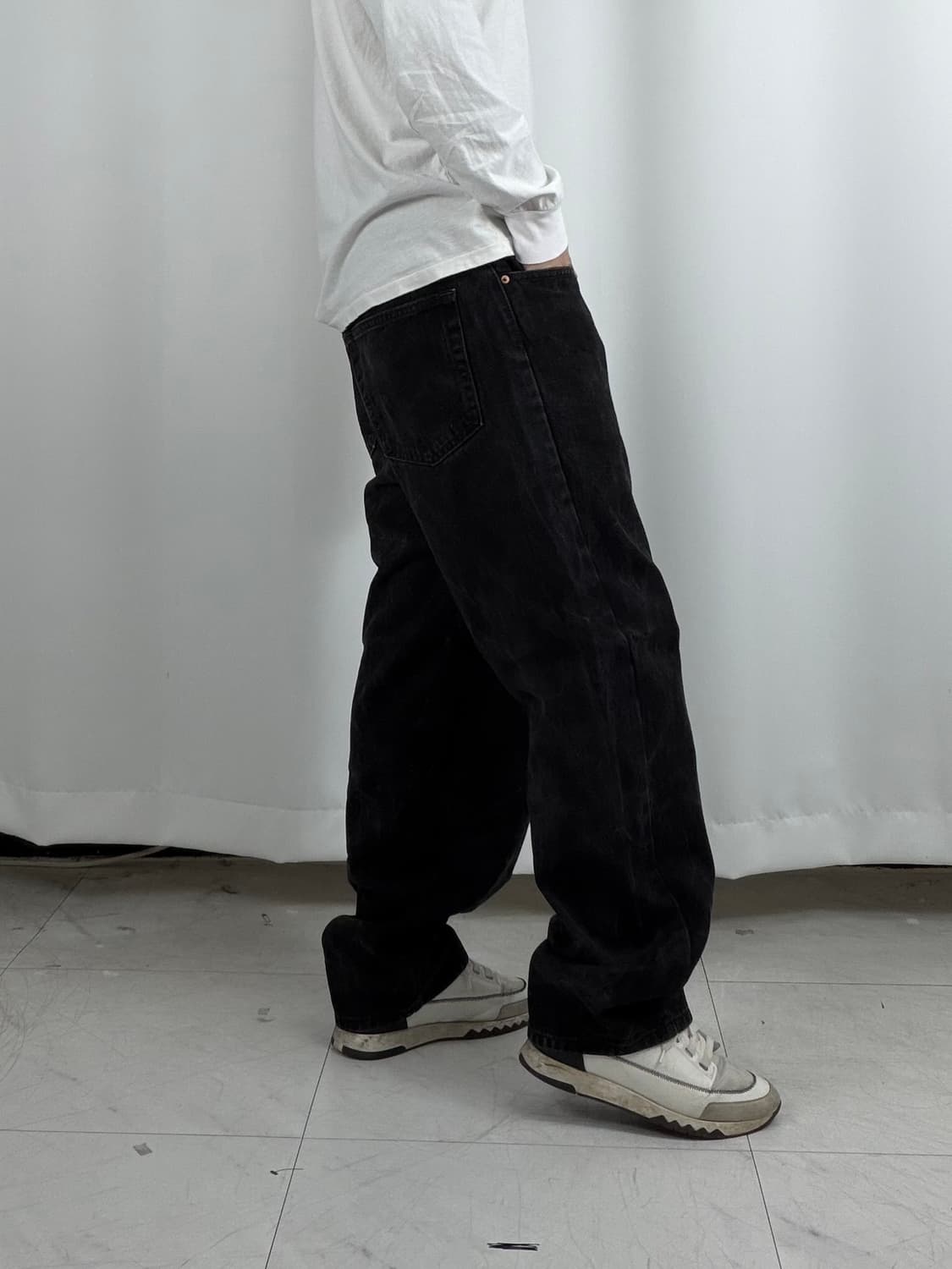 a220) 34 리바이스 550 흑청 상품이미지3