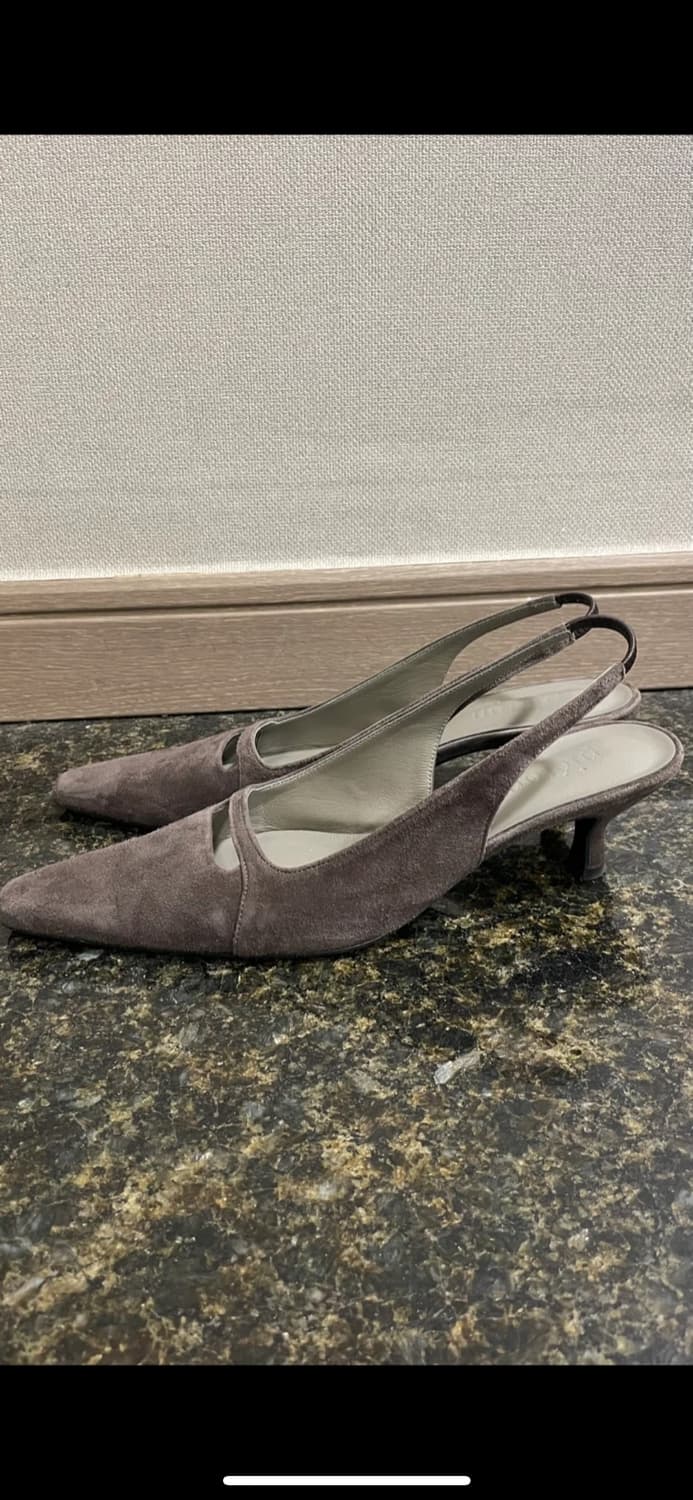 피에톤 Piéton CARA 슬링백 펌프스 36사이즈 (풀박스) 상품이미지4