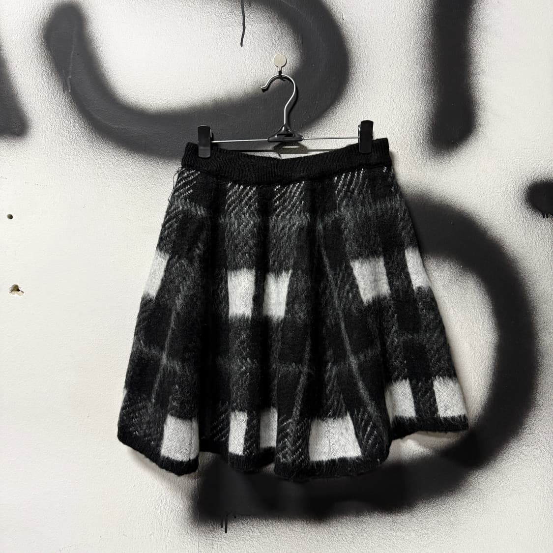 VTG 빈티지 블랙 체크 패턴 앙고라 모헤어 밴딩 플레어 미니 스커트 상품이미지1