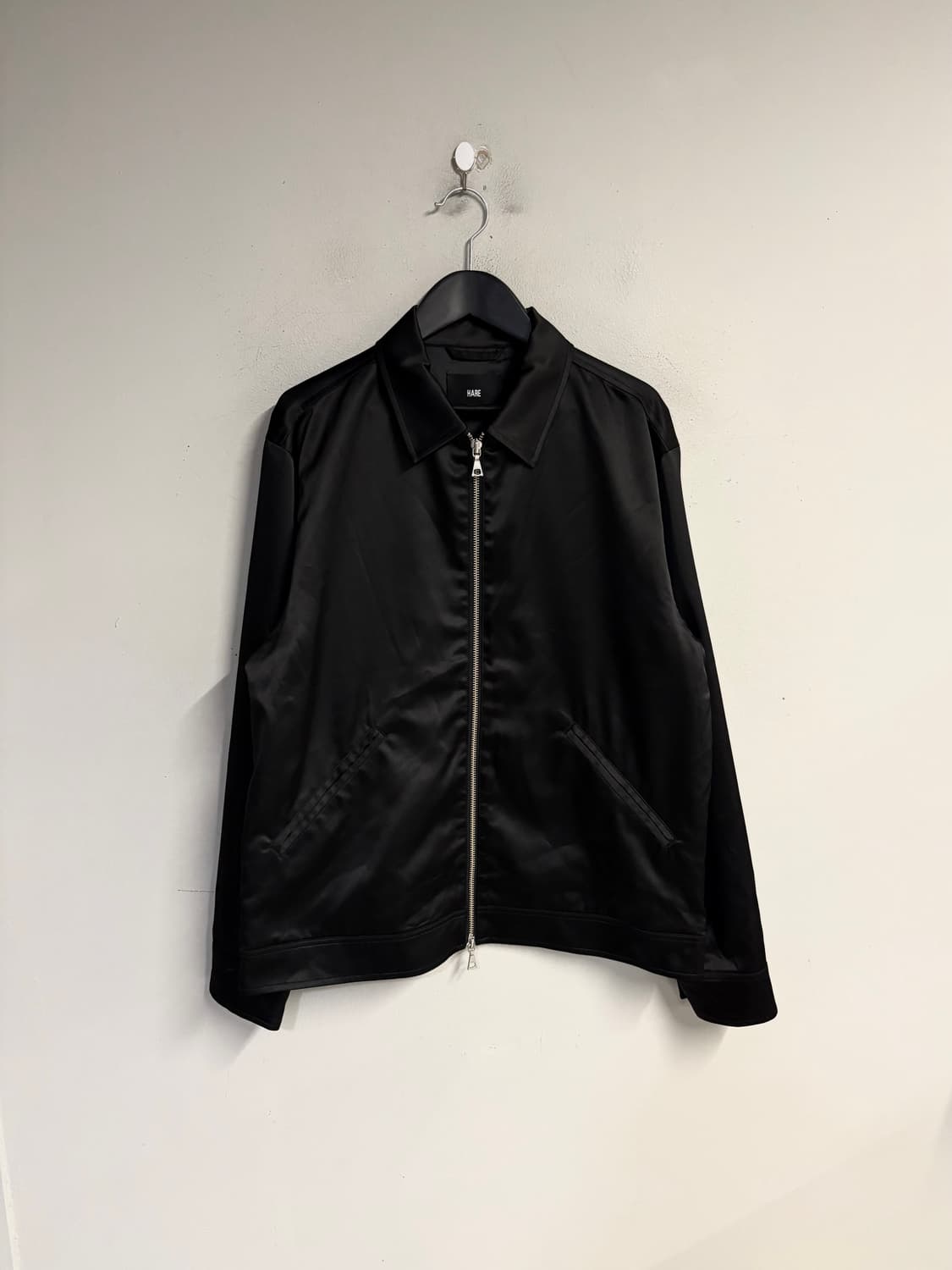 HARE satin jacket 상품이미지1