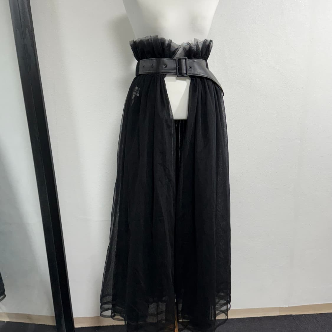17aw 느와케이니노미야 꼼데가르송 레이어드 벨티드 튤스커트 s 상품이미지1