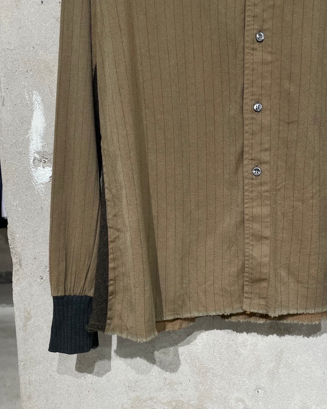 그리핀 브라운 울 패널 스트라이프 셔츠 상품이미지4