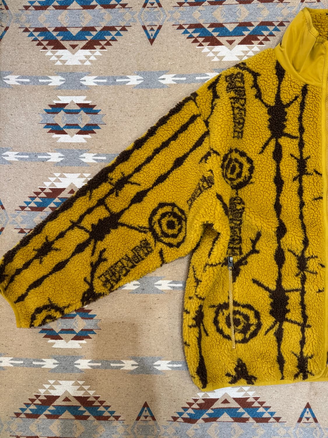 [L] 슈프림 x 남이서팔 플리스 자켓 머스타드 상품이미지2