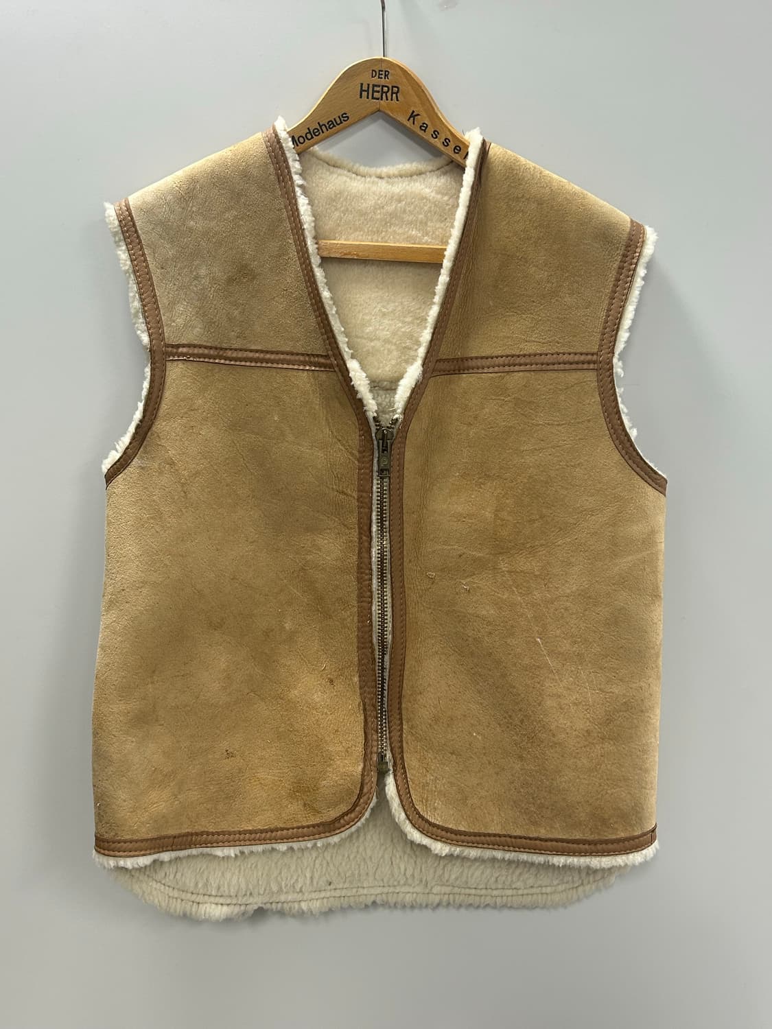 Sheepskin Mouton Vest 상품이미지1