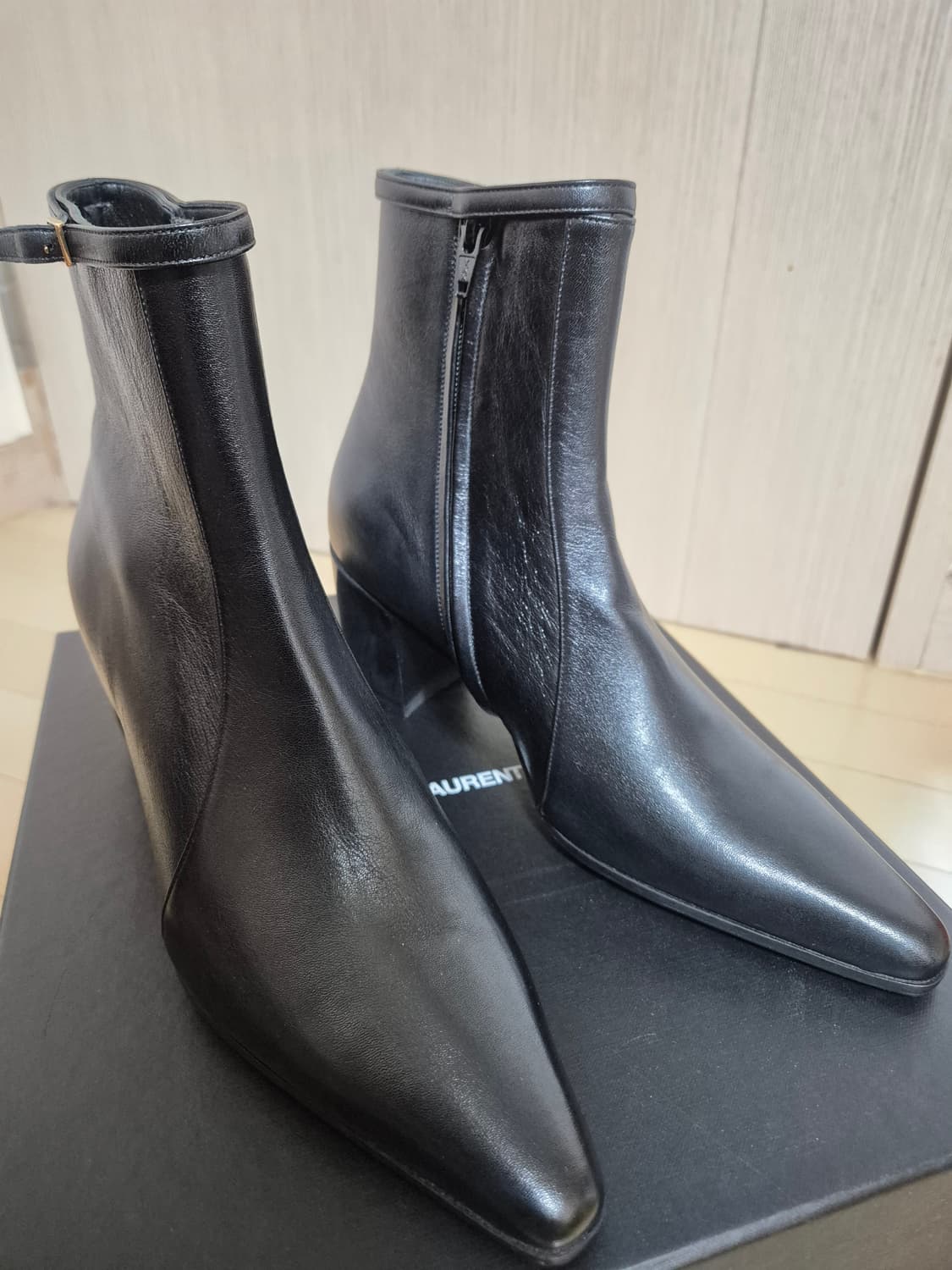 생로랑 부츠 상품이미지2
