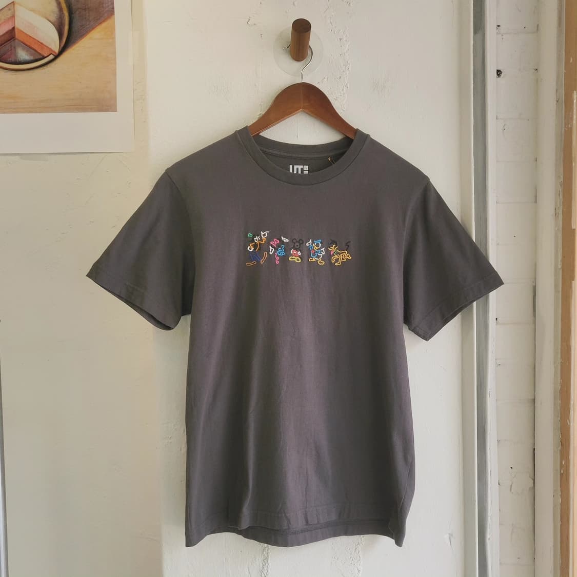 DisneyxUniqlo 캐릭터 자수 UT 상품이미지1