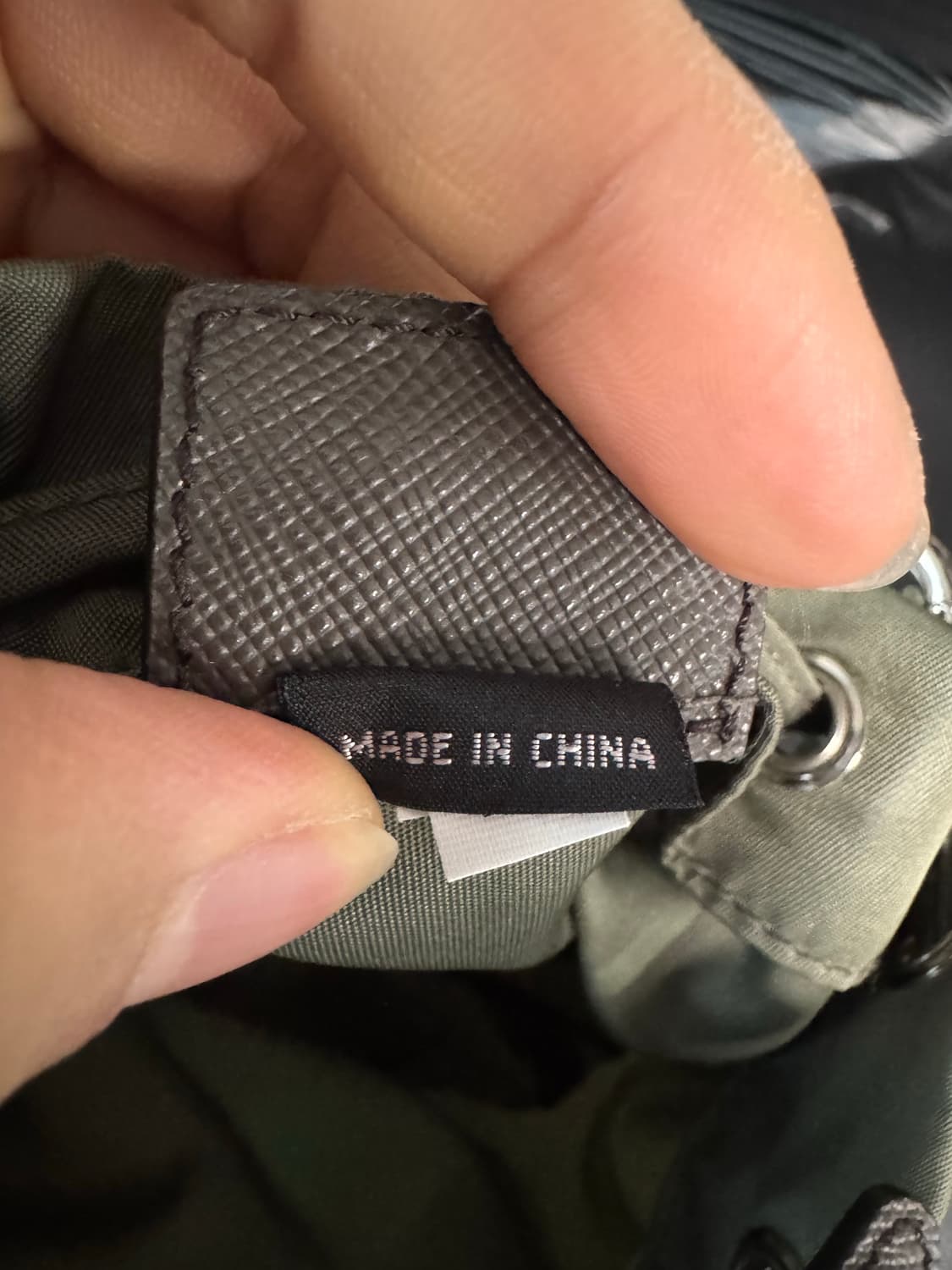 프라다 포코노 복조리 버킷백 상품이미지7