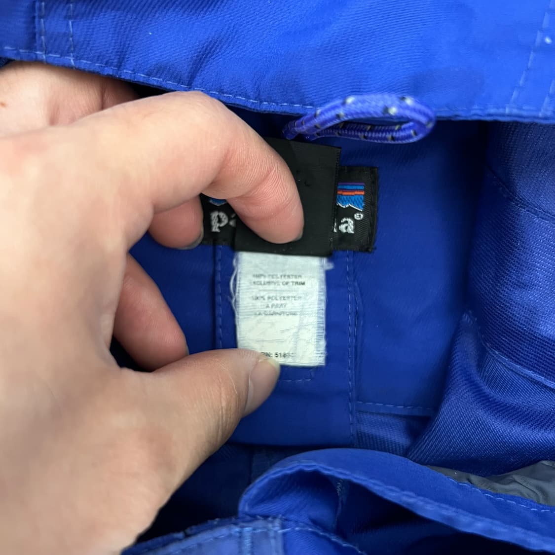 파타고니아 00s 후드 배색 에센셜 바람막이 자켓 상품이미지5