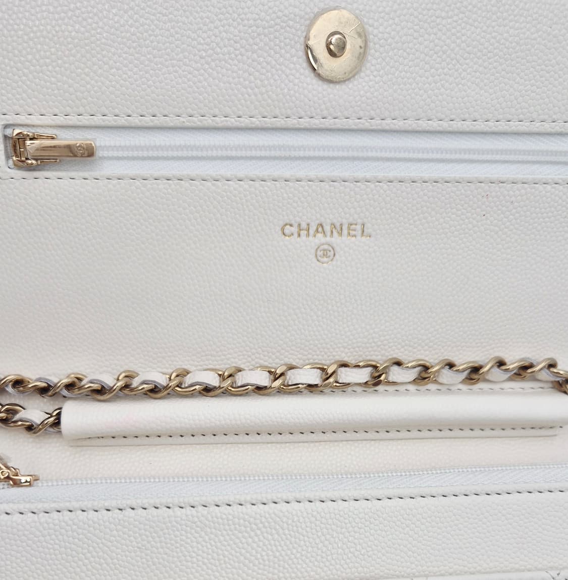 샤넬 클래식 WOC 캐비어
화이트 금장
체인백 크로스백
 상품이미지9