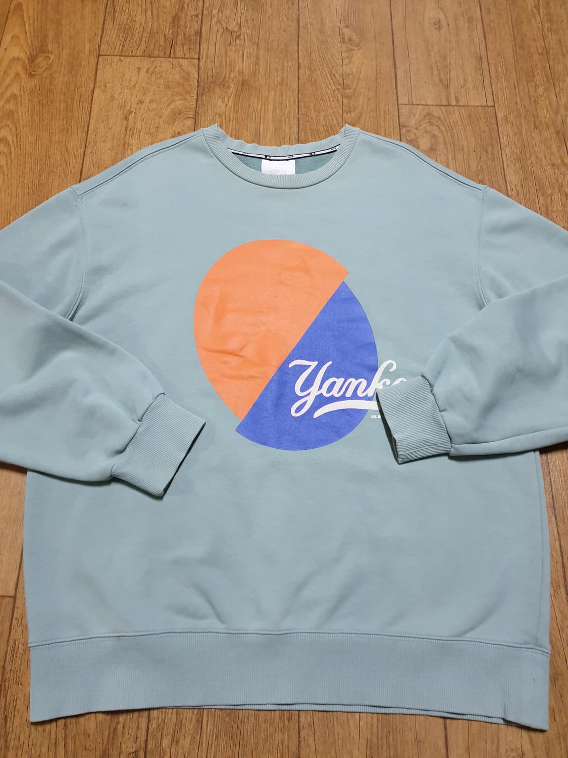 1172 MLB 라운드티 105 사이즈입니다 상품이미지2