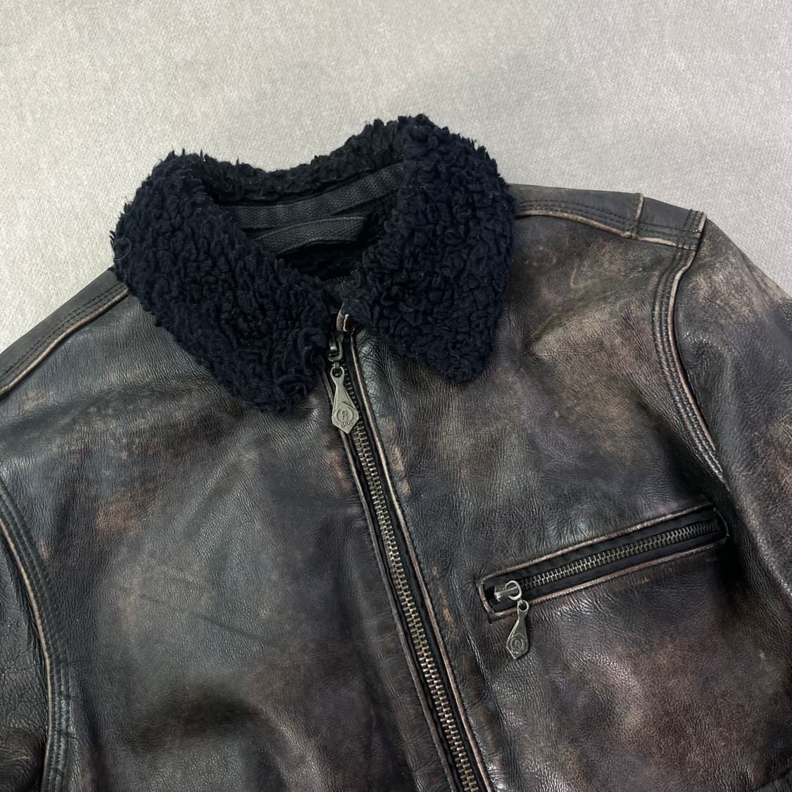 100 디젤 리얼 가죽 무스탕 자켓  상품이미지2