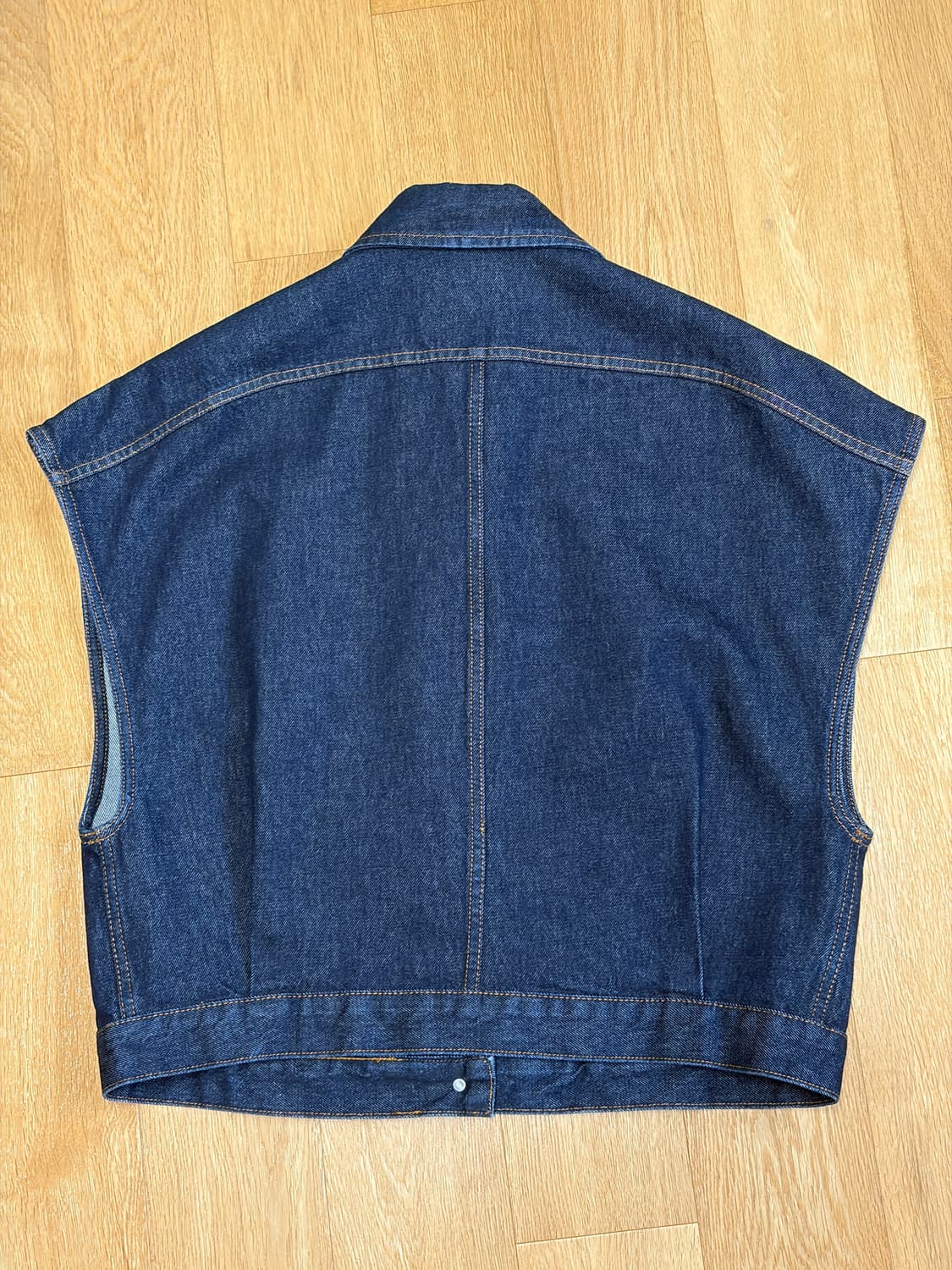 드리스반노튼 데님 베스트 자켓 상품이미지3