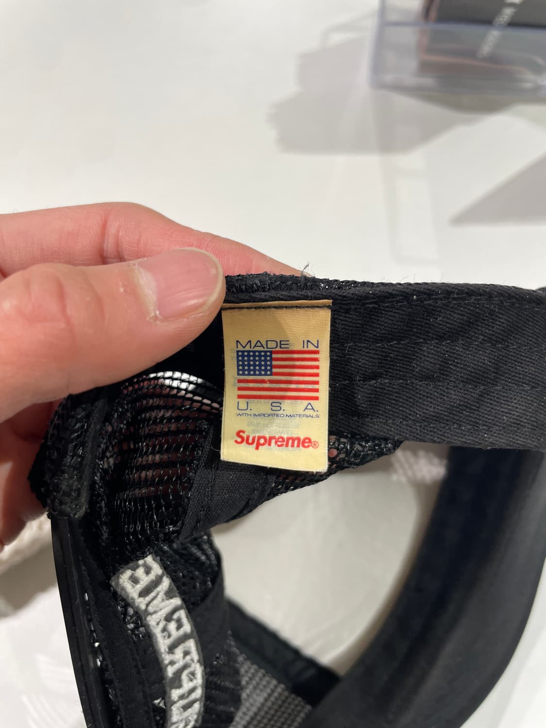 슈프림 x 이라크 아크 22F/W 블랙 5-패널 메쉬 캡 상품이미지8