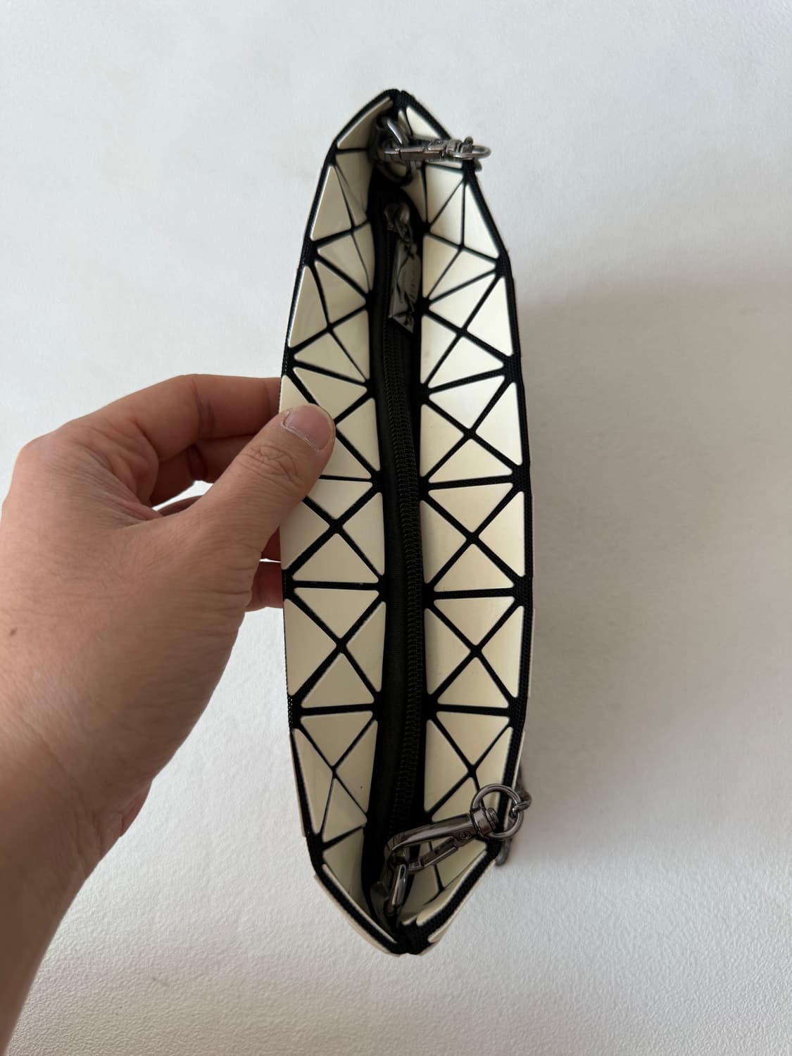 이세미야케(ISSEY MIYAKE) BAOBAO 체인숄더백(크로스 가능) 상품이미지4