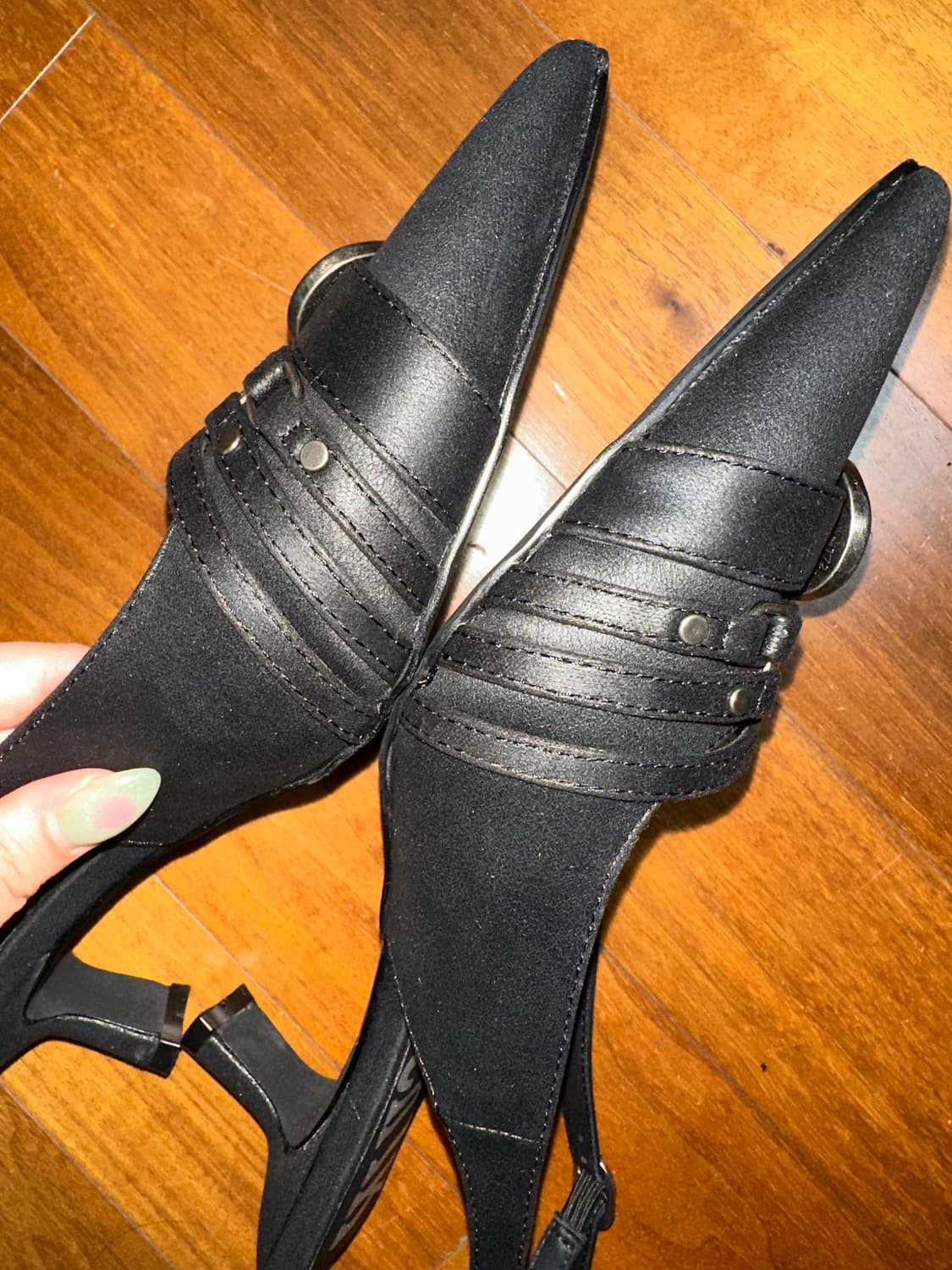 이크닉 105 four belted slingback 상품이미지3