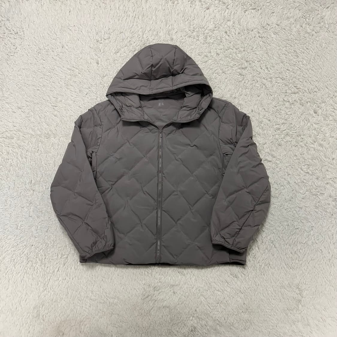 Uniqlo Taupe Grey Pufftech Down padding 상품이미지4