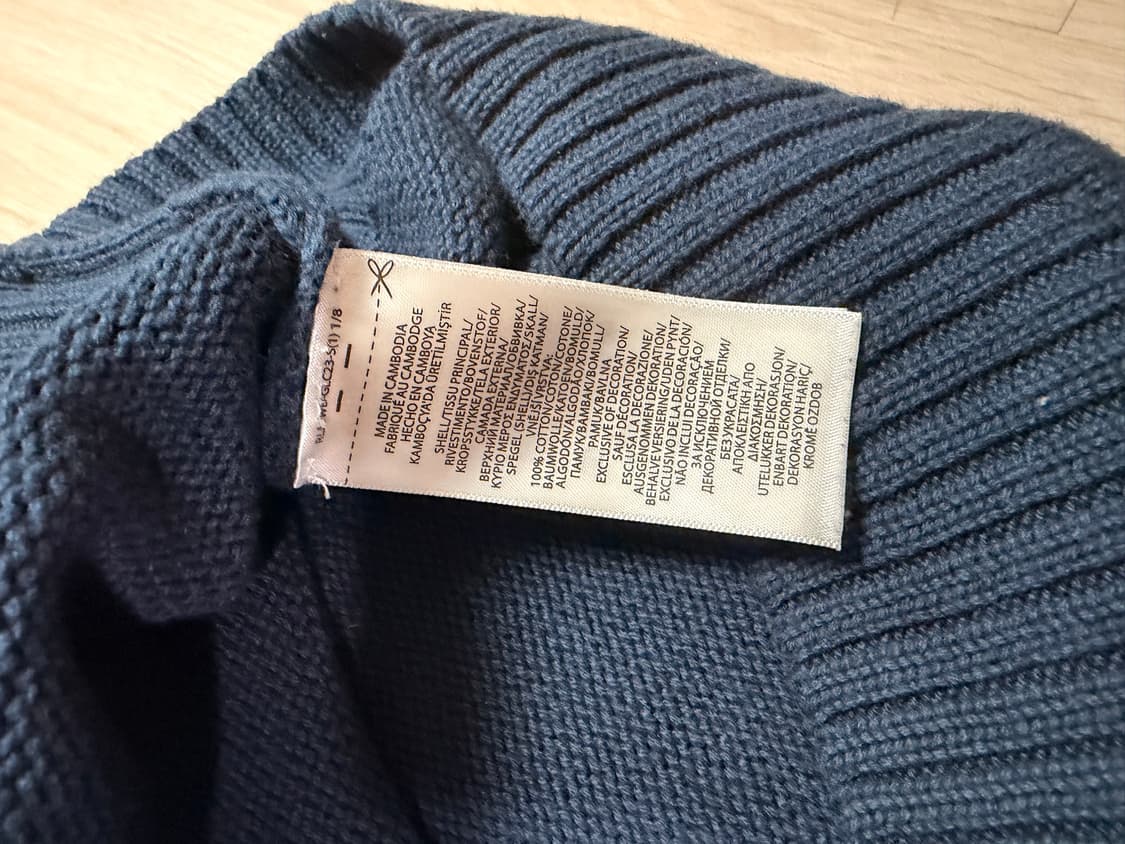 폴로 니트 팝니다. 상품이미지3