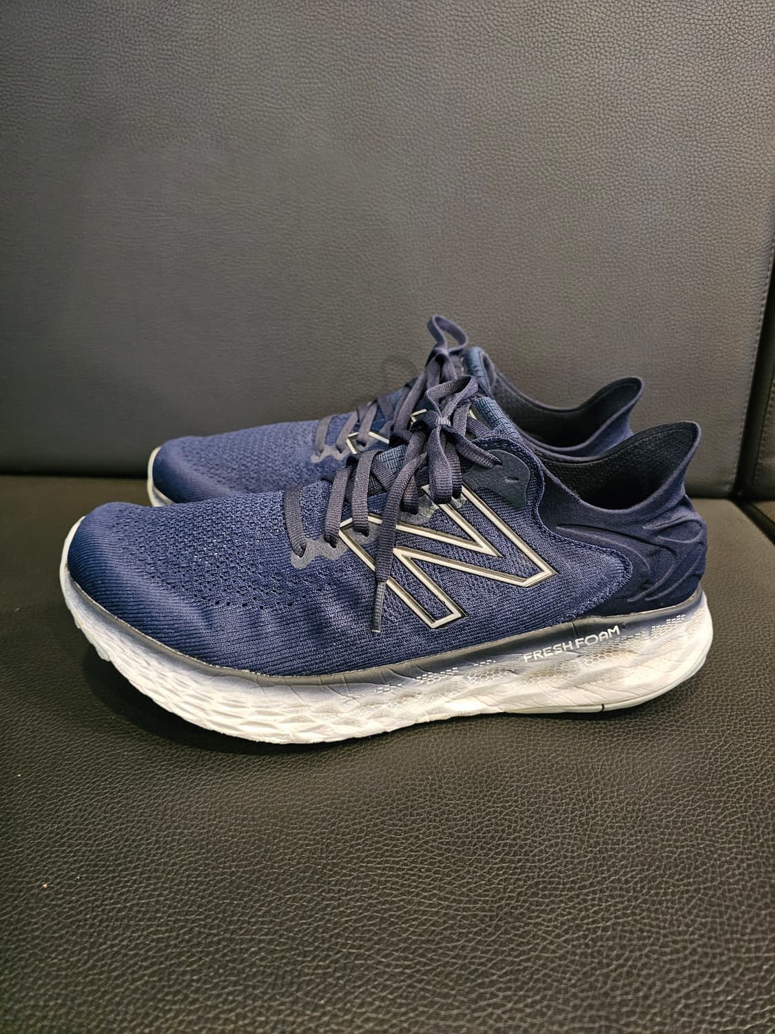 뉴발란스 Fresh Foam 런닝화 네이비 상품이미지4