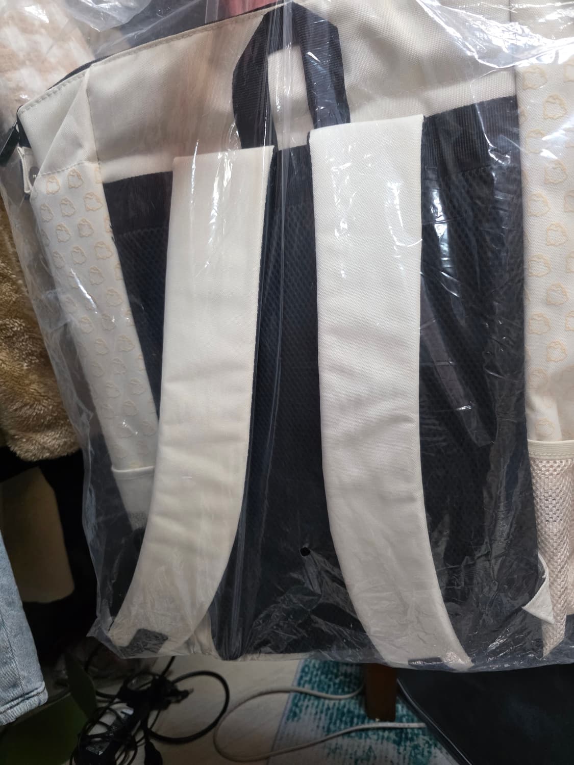  [새상품/한정판] 참이슬 오리지널 팩소주 모양 백팩 상품이미지3