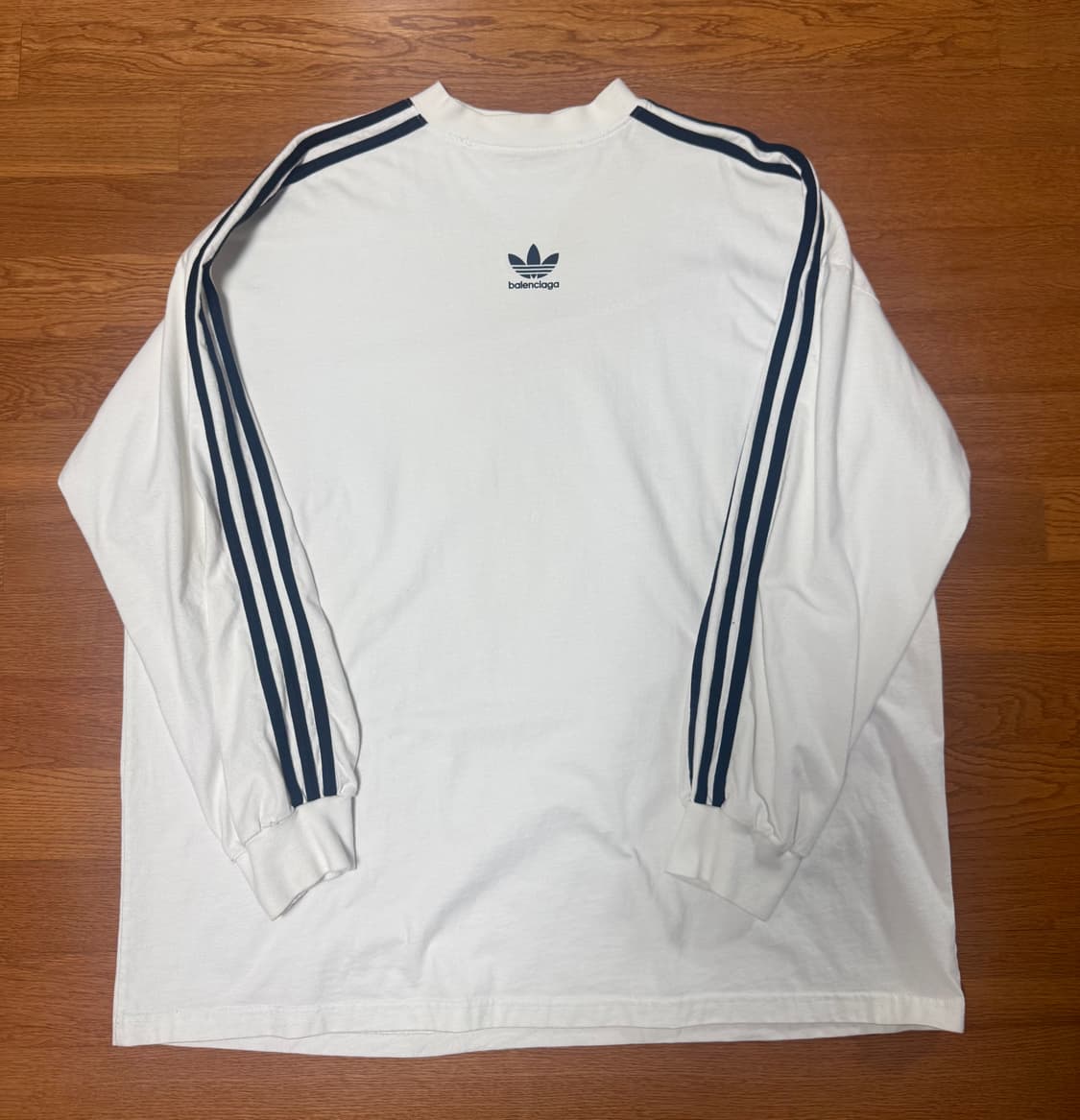 [2]발렌시아가x아디다스 오버사이즈 롱슬리브 티셔츠 화이트 상품이미지1