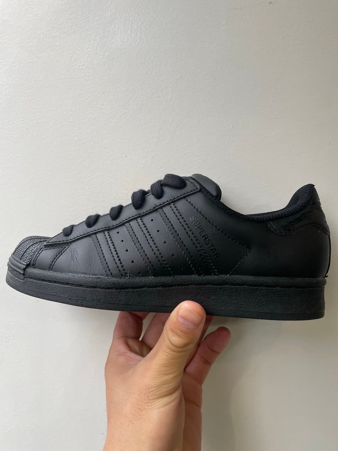 아디다스 슈퍼스타 트리플 블랙 220 상품이미지1