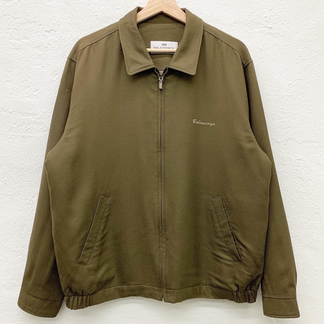 발렌시아가 브라운 미니멀로고 자켓 상품이미지3