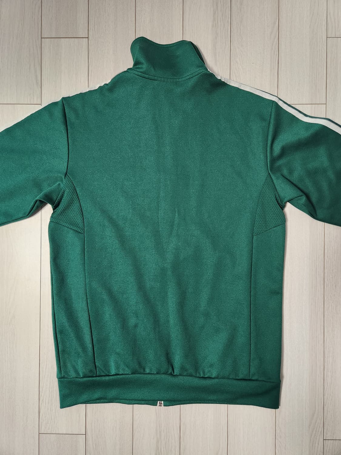 아디다스 트레이닝 니트 트랙탑 사이즈95 m

스포츠웨어/아우터/트랙탑/ 상품이미지9