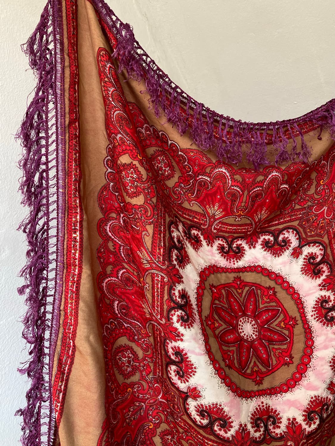 에스닉 레드 페이즐 패브릭 상품이미지2