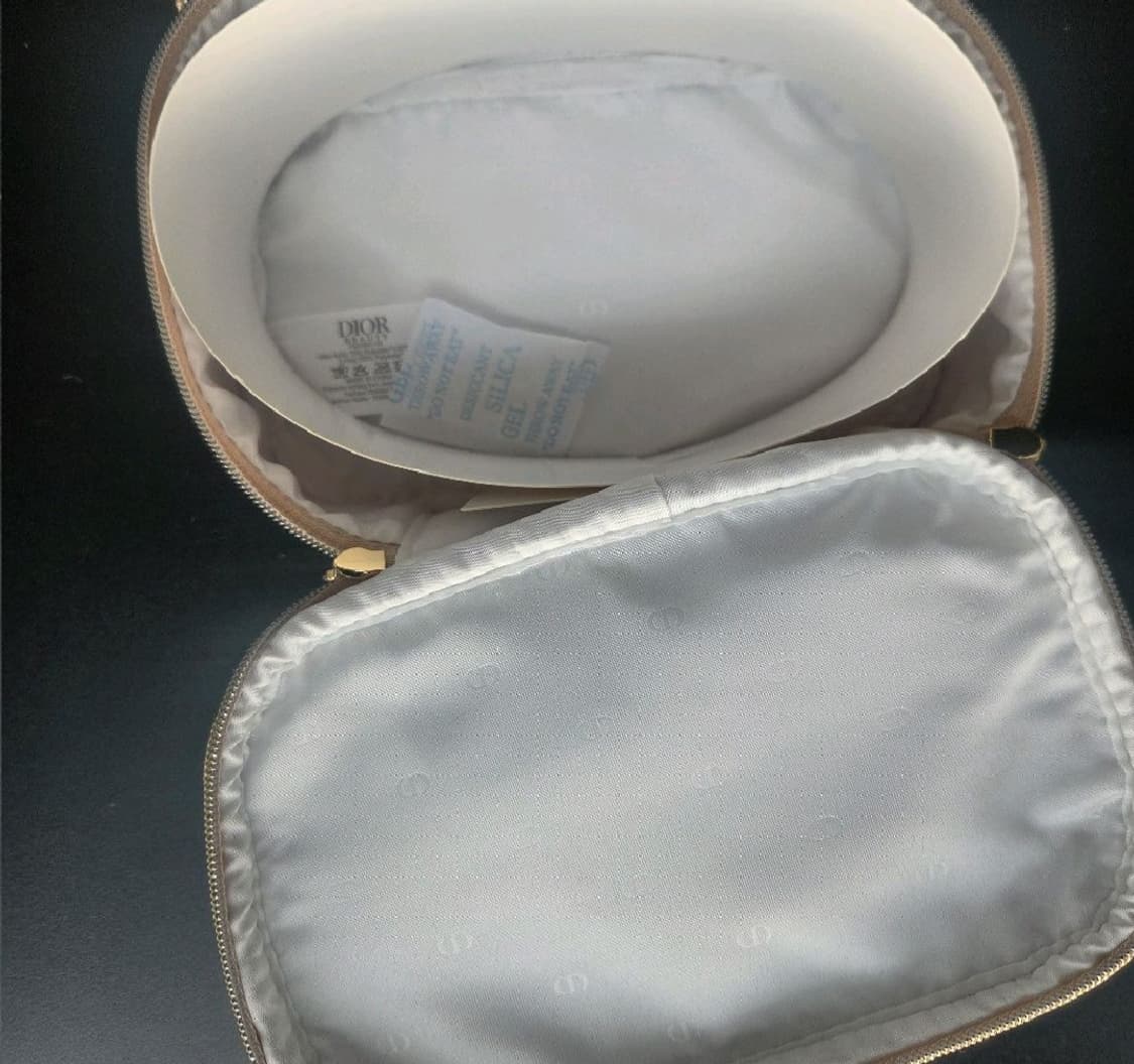 정품 디올뷰티 홀리데이 파우치 상품이미지3