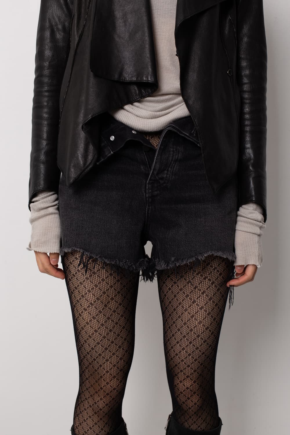 ALEXANDER WANG FOLD OVER DENIM SHORTS 상품이미지1