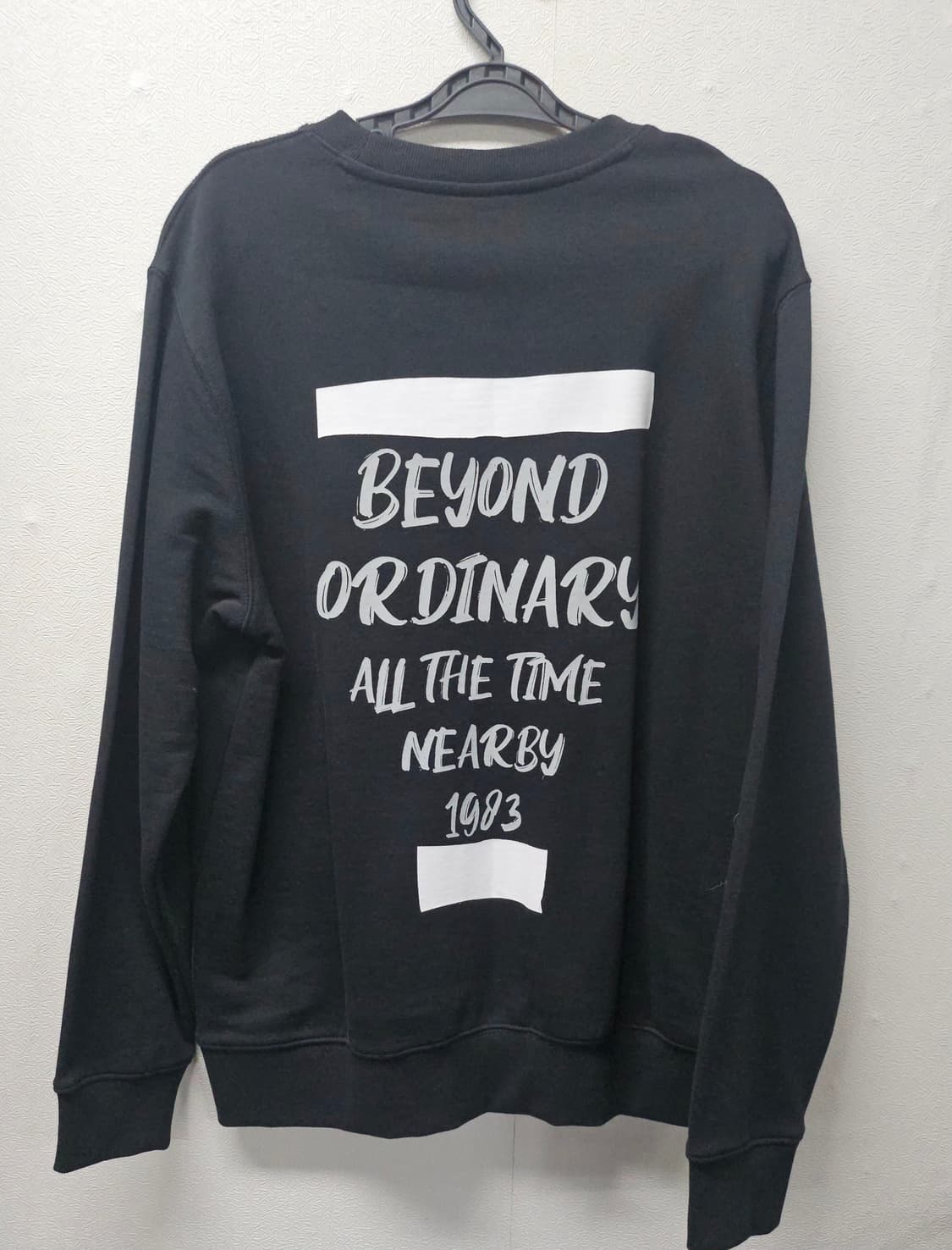 TBJ  검정색 프린팅 맨투맨 티셔츠 M 상품이미지1