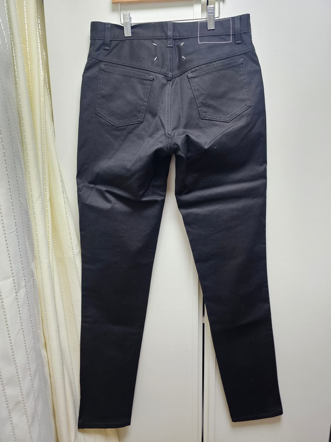 새상품 25 FW 메종마르지엘라 남성 블랙 진 팬츠 상품이미지3