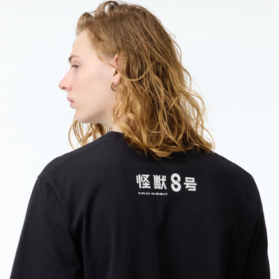 유니클로 괴수8호 UT 상품이미지4