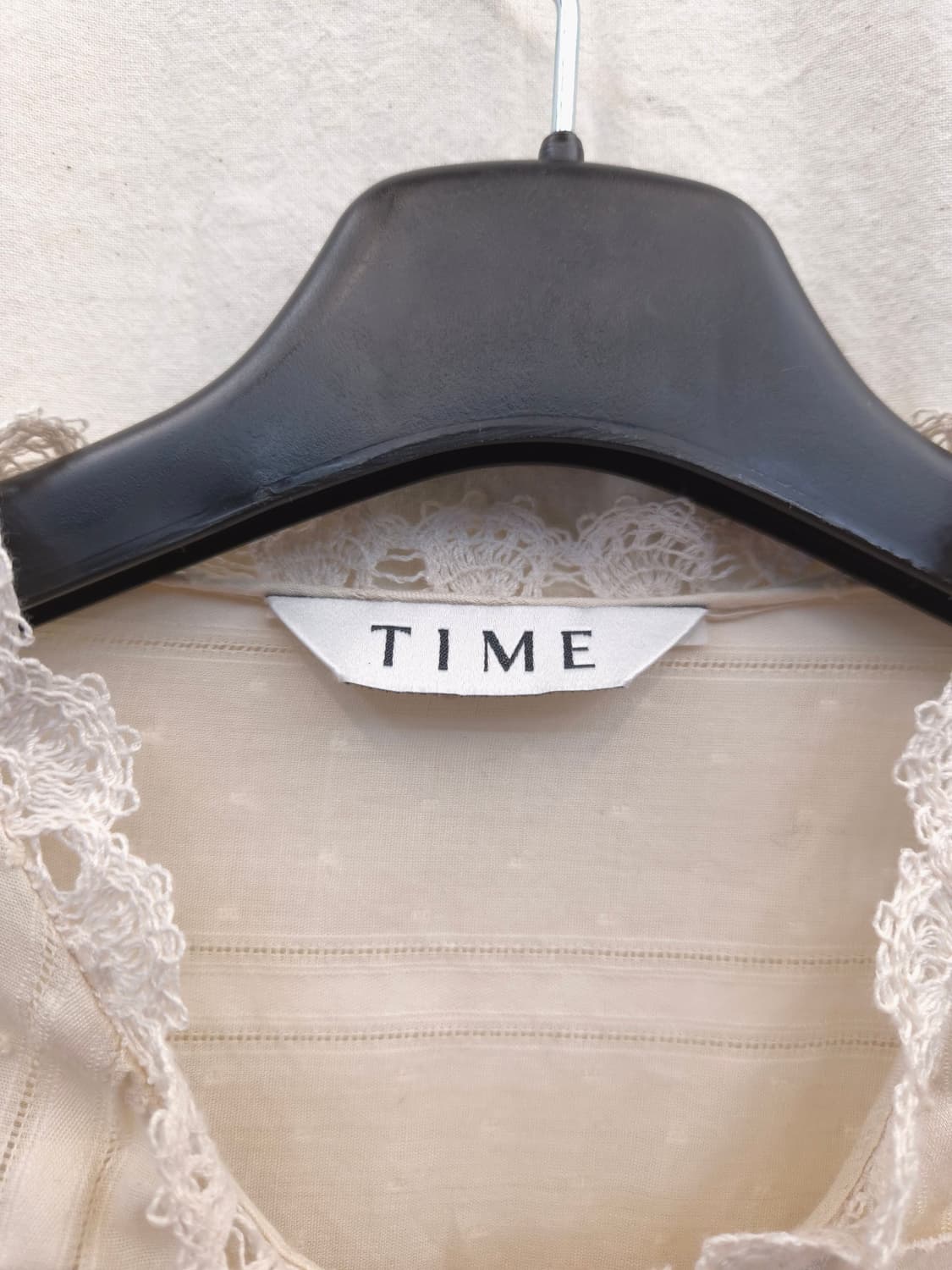 TIME 타임 아이보리 프릴 블라우스 상품이미지2