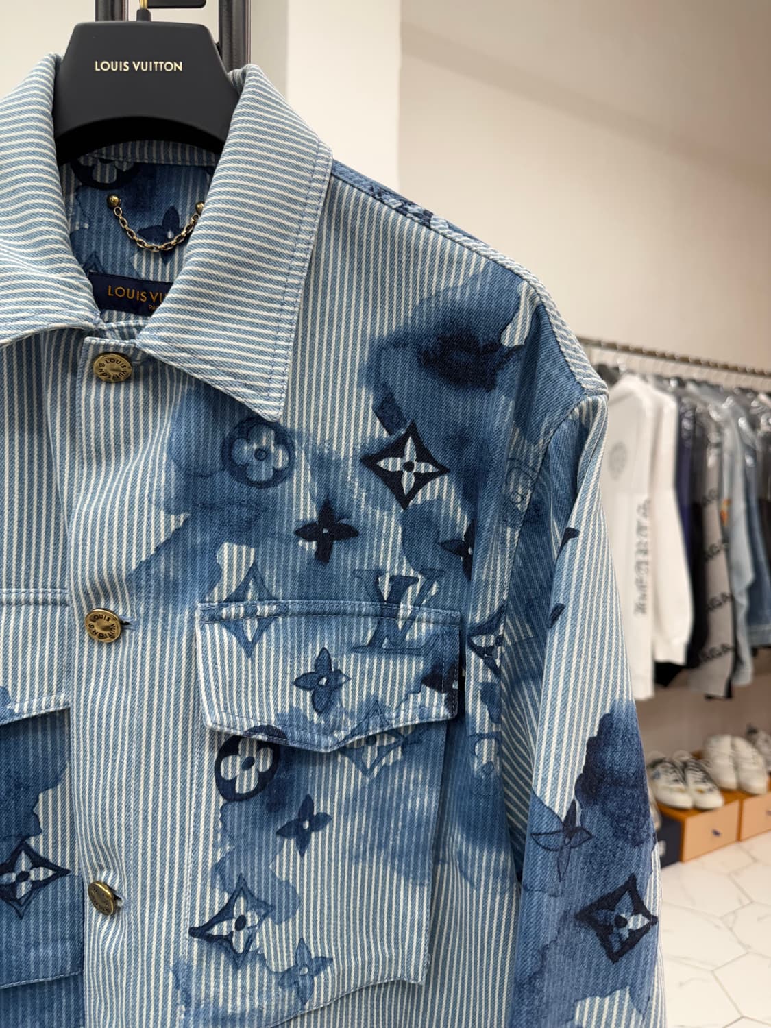 [L] 루이비통 워터컬러 데님 셔츠 자켓 상품이미지4