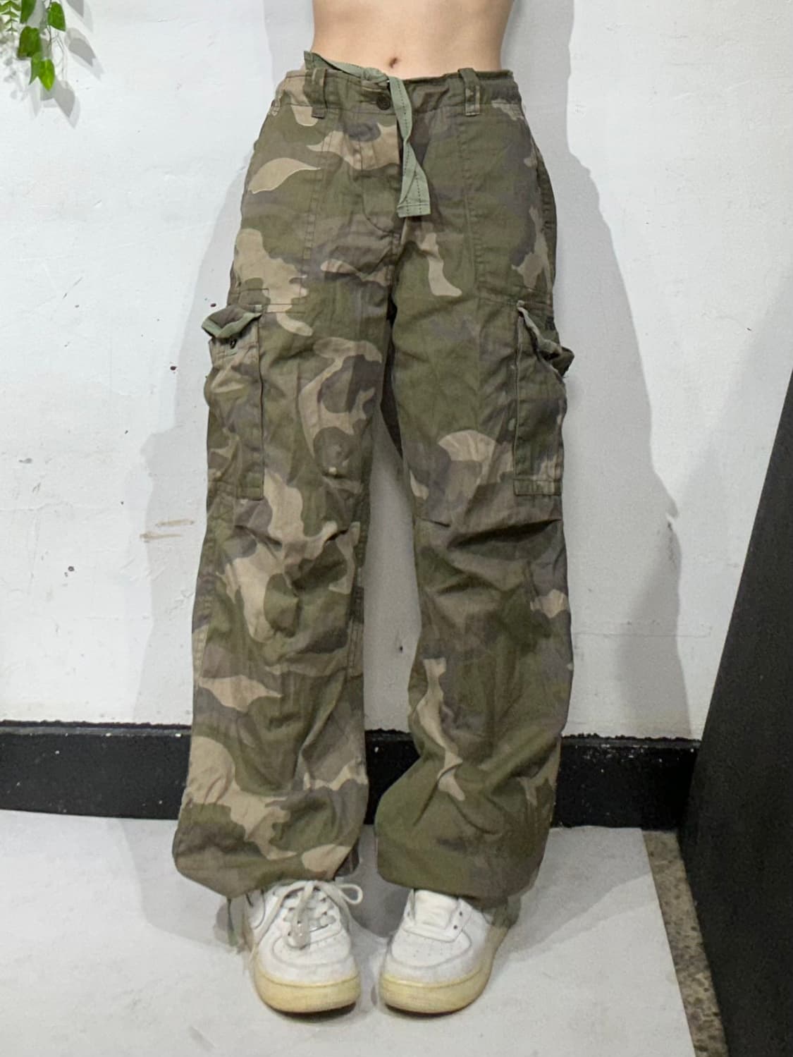 빈티지 카키 밀리터리 카모 와이드 포켓 디테일 카고 팬츠 힙합 바지 L 상품이미지2