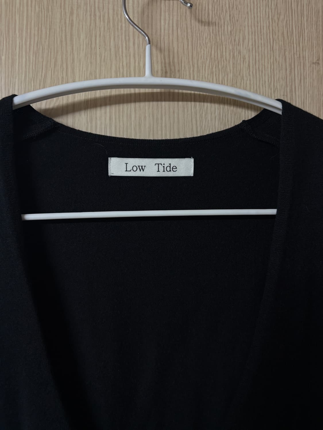 로우타이드 딥 브이넥 니트  상품이미지2